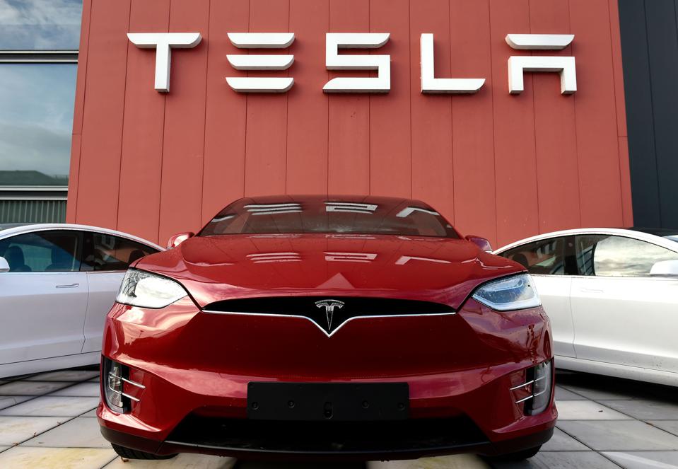 erick thohir siap rayu tesla untuk kerjasama