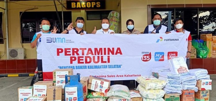 Pertamina Bantu Ratusan Paket Sembako untuk Korban Banjir di Kalsel