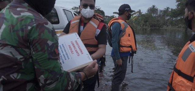 Pertamina Lubricants Bantu Warga Terdampak Bencana Banjir Kalsel