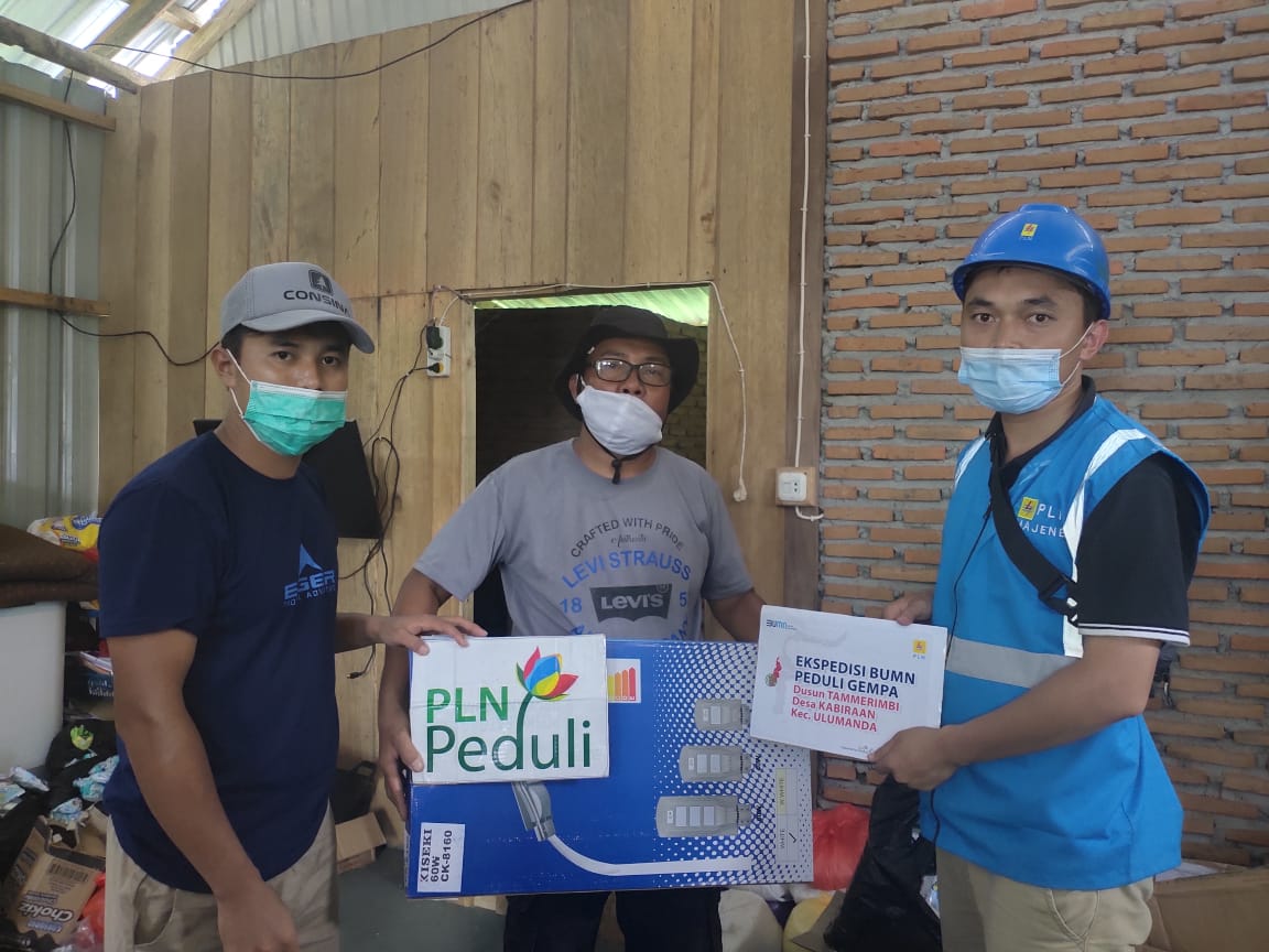 PLN Beri Penyambungan Listrik Gratis di Mamuju dan Majene