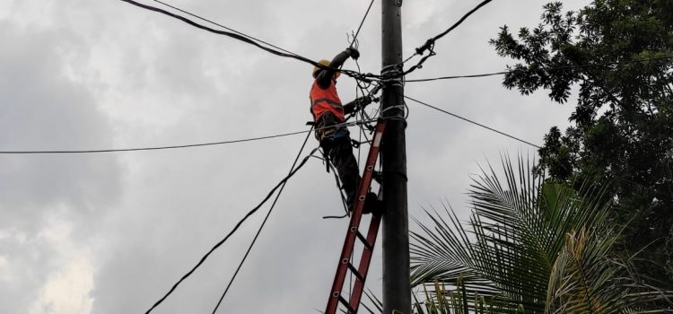 PLN Berhasil Atasi Pemadaman Listrik Akibat Cuaca Ekstrem di Jawa Tengah