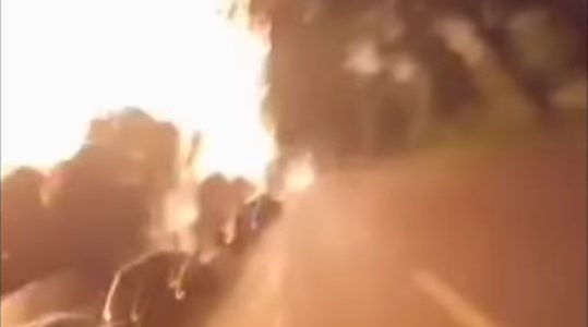 Kilang Minyak Pertamina di Balongan Meledak dan Terbakar