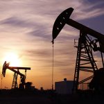 Kekhawatiran Badai Di Amerika Mereda, Harga Minyak Relatif Stabil