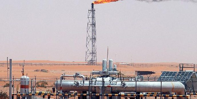 Arab Saudi Dihantam Rudal, Harga Minyak Melambung Lampaui USD70