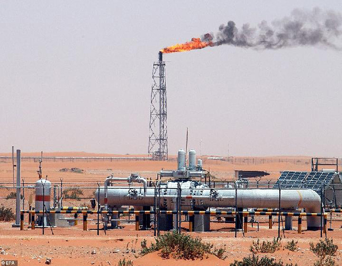 Arab Saudi Dihantam Rudal, Harga Minyak Melambung Lampaui USD70