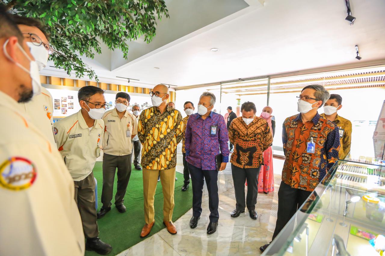 pln pasok kebutuhan listrik pt cheil jedang indonesia