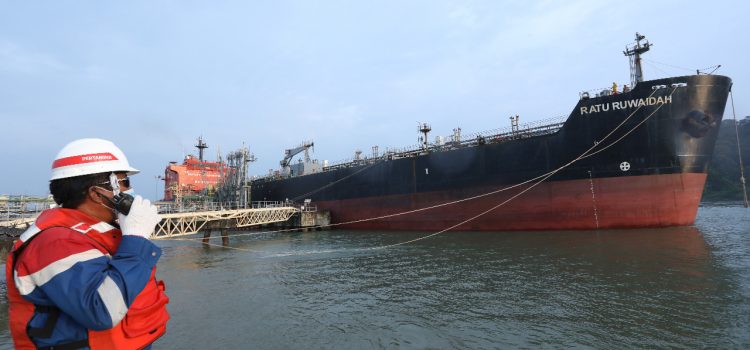Pertamina Cilacap Lakukan Pengapalan Perdana Pertalite