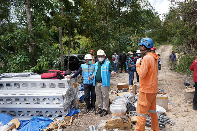 Terjunkan 723 Personel, PLN Pulihkan Kelistrikan 6 Kabupaten di NTT
