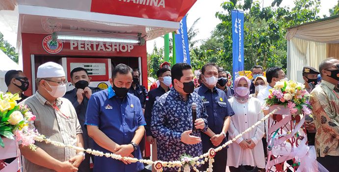 Menteri BUMN Resmikan Pertashop di Pesantren