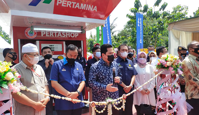 Menteri BUMN Resmikan Pertashop di Pesantren