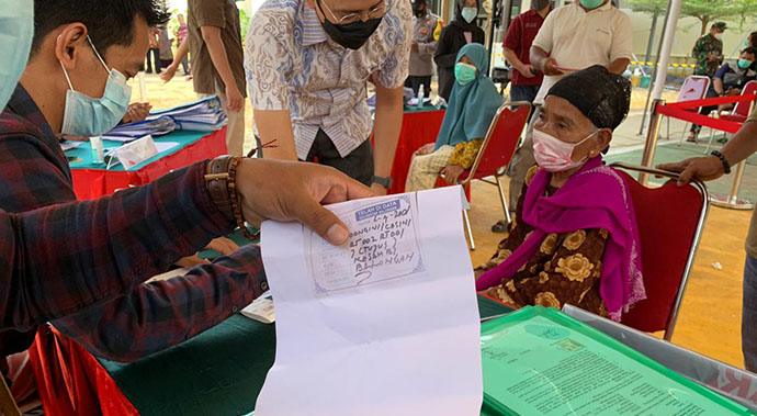 Alhamdulillah, Pertamina Cairkan Ganti Rugi Warga Terimbas Kebakaran Kilang Balongan