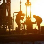 Penyusutan Stok Amerika Bikin Harga Minyak Melambung