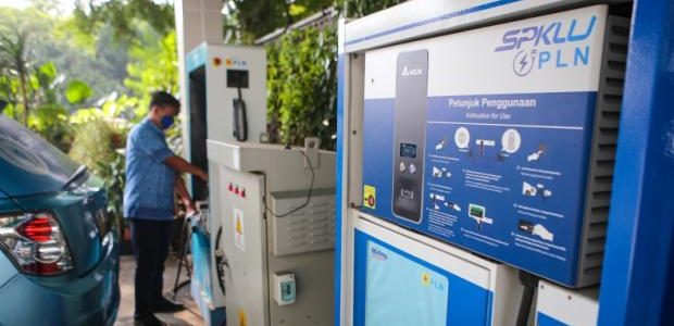 Dukung Pengembangan EV, Pertamina Tambah Bangun SPKLU