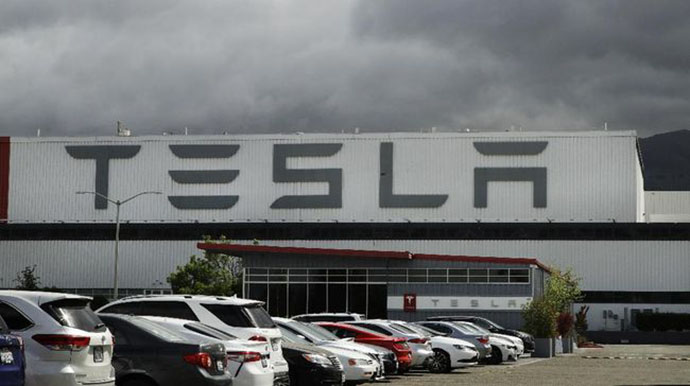 Tesla Masih Berpeluang Tanamkan Investasinya di Indonesia