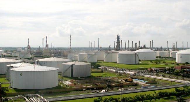 Investor Meragukan Kesepakatan Nuklir Iran, Minyak Dunia Melambung