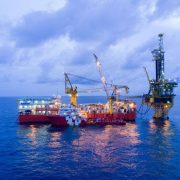 Lonjakan Permintaan Bikin Harga Minyak Naik Tipis