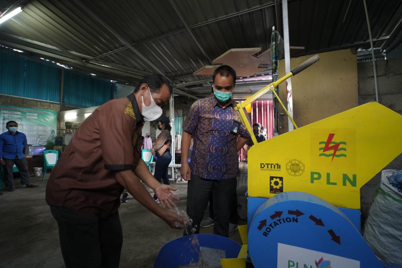 co-firing pltu ropa manfaatkan sampah biomassa dari desa keliwumbu