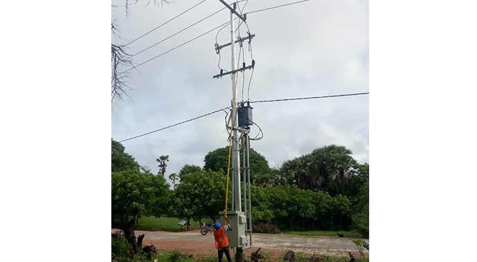 PLN Listriki 18 Desa Terpencil di NTT