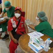 Petugas SPBU dan AMT Pertamina di Yogyakarta Ikut Program Vaksinasi