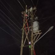 PLN Pulihkan Listrik Dampak Gempa Sulteng