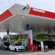 Harga Terbaru BBM Shell dan Pertamina, Mana Lebih Murah?