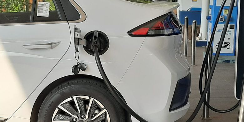 ini upaya kemenperin akselerasi pengembangan mobil listrik