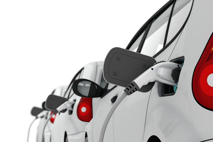 Tren Penjualan Mobil Listrik Naik, Bye….Mobil Bensin?