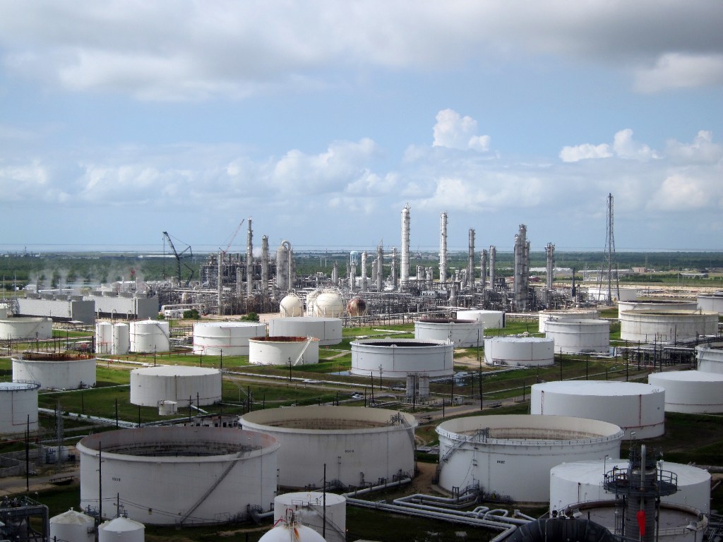 opec belum sepakati soal output, harga minyak terjun bebas