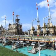 Output Terbatas dan Permintaan Global Meningkat, Minyak Melesat 2 Persen
