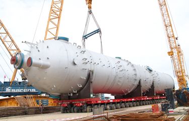 RDMP Balikpapan Sukses Pasang Peralatan Alkylation Reactor