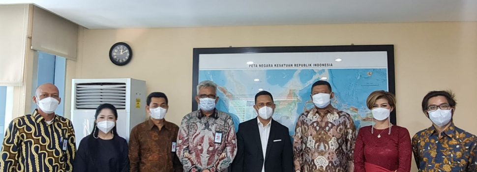 Kemenko Marves Maksimalkan Tenaga Surya di Pelabuhan