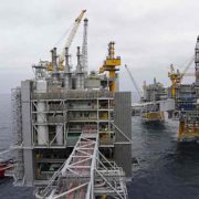 Harga Minyak Dunia Sentuh Level Tertinggi Sepekan, Pasokan Amerika Jadi Penyebab