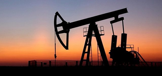 Optimisme Pemulihan Ekonomi Lambungkan Harga Minyak Hingga 2 Persen