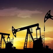 Harga Minyak Sedikit Naik Jelang Pertemuan OPEC Plus Pekan Depan