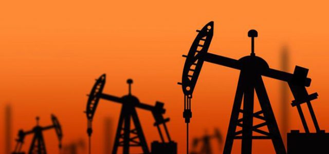 Harga Minyak Melambung, Brent Tembus USD83,65 Per Barel