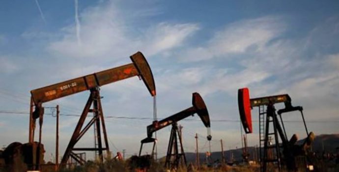 Harga Minyak Anjlok Lebih dari 2,5 Persen, Brent di Angka USD 82,64 Per Barel