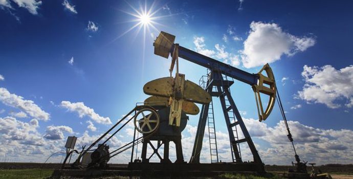 Harga Minyak Relatif Melemah Tipis, Brent dan WTI Terkoreksi Dibawah 1 Persen