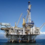 Output Arab Saudi Melonjak, Harga Minyak Langsung Anjlok