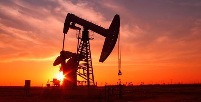 Harga Minyak Variatif, Brent Menguat, WTI Terkoreksi
