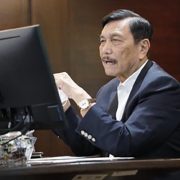 Menko Luhut Akui RI Sangat Tergantung pada Komoditas
