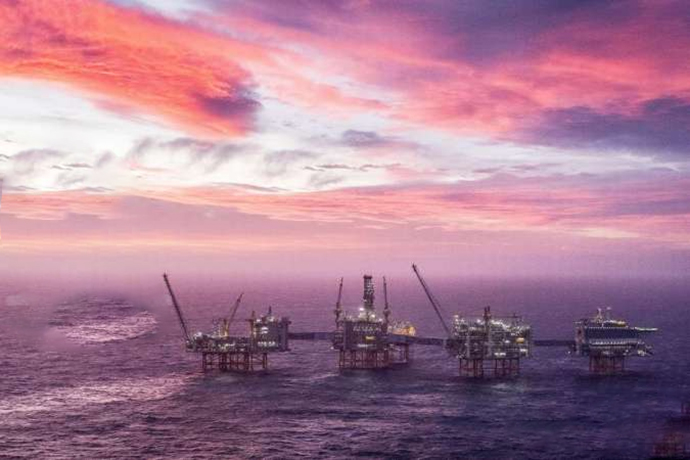 Minyak Bergerak Melemah, Brent di Level USD 88,38 Per Barrel, WTI Lebih Rendah