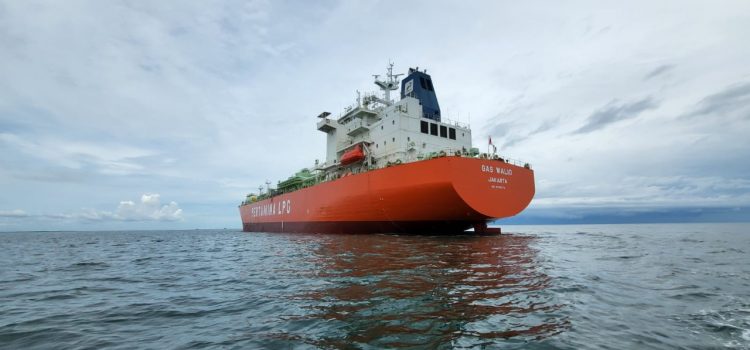 Direksi PIS Pantau Kesiapan Kapal Tanker MT Gas Walio Berlayar ke Asia-Australia