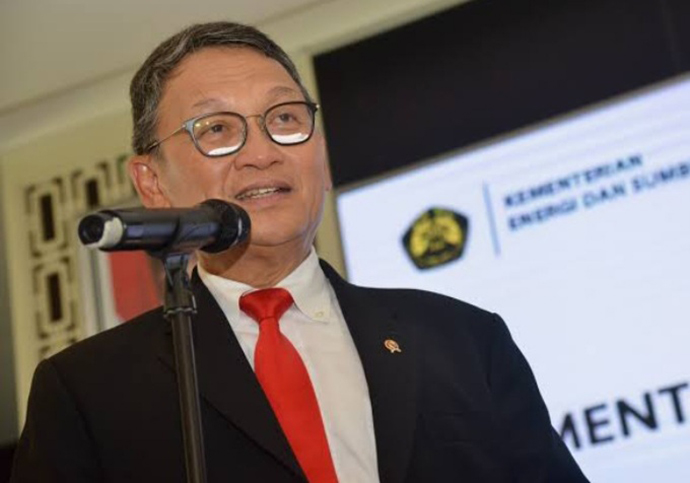 Ditanya Soal Isu Penghapusan Premium, Jawaban Menteri ESDM Ngambang