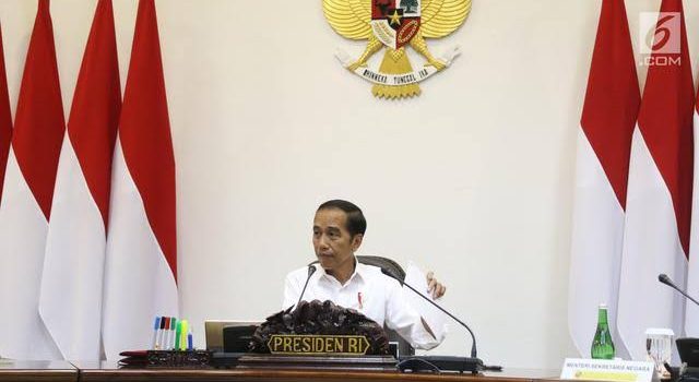 Di Depan Pelaku Pasar, Presiden Pastikan Stop Bauksit Hingga Timah
