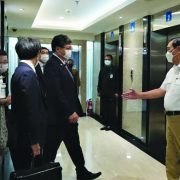 Bertemu Mendag Jepang, Luhut: Kapasitas Produksi Biji Nikel 12 Juta Ton per Tahun