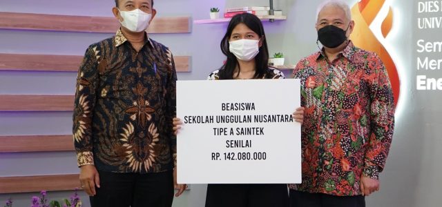 Bantu Siswa Berprestasi Raih Mimpi, Universitas Pertamina Sediakan Beasiswa