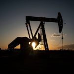 Harga Minyak Mentah Dunia Melonjak, Pengamat : Wajar Subsidi Energi Ikut Naik