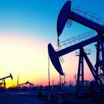 Harga Minyak Mentah Meroket Lampaui Asumsi APBN