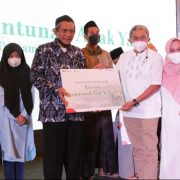 Berbagi Kebaikan, PIS Buka Bersama Media & Menyantuni Anak Yatim Piatu