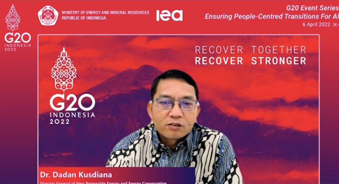 Dirjen EBTKE: Selama Proses Transisi Indonesia Tetap Pakai Energi Fosil